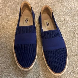 Like new Ugg slip on sneakers
